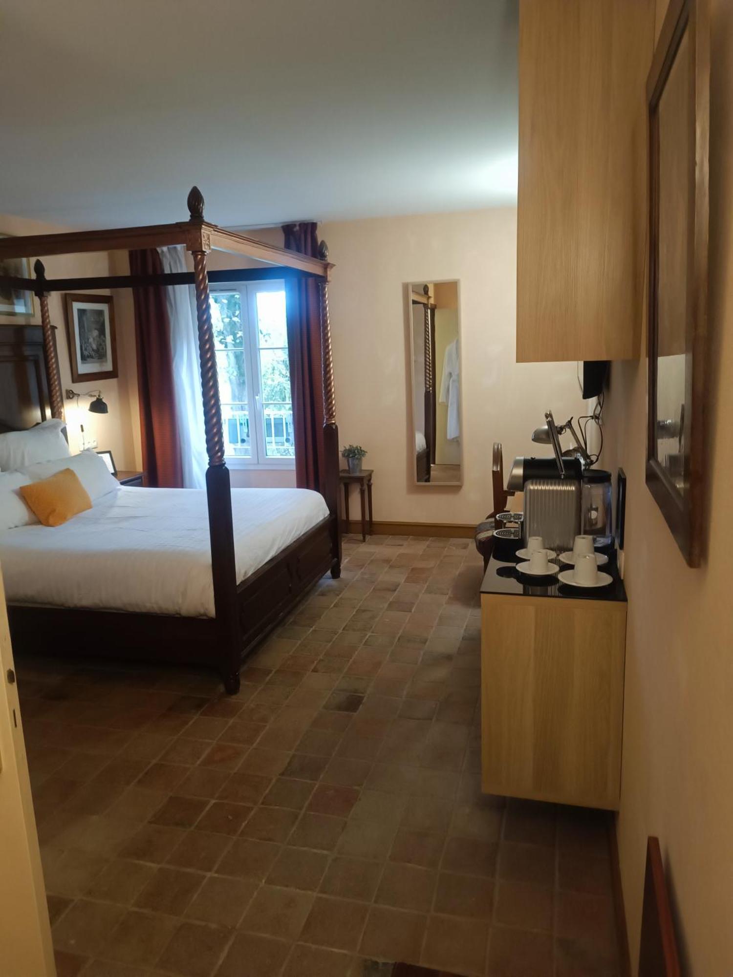 Hostellerie Les Hauts De Sainte Maure Kültér fotó